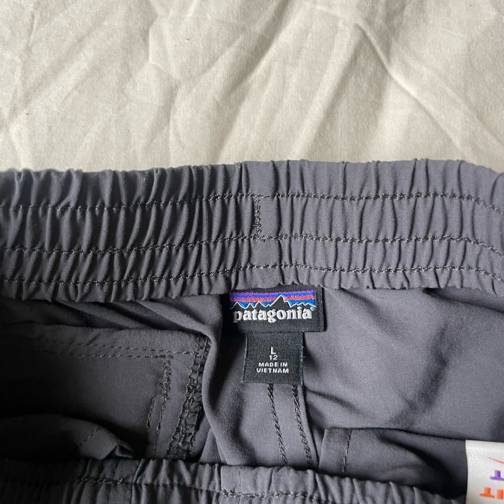 Patagonia boys L (12) gray jogger pants - Picture 3 of 6